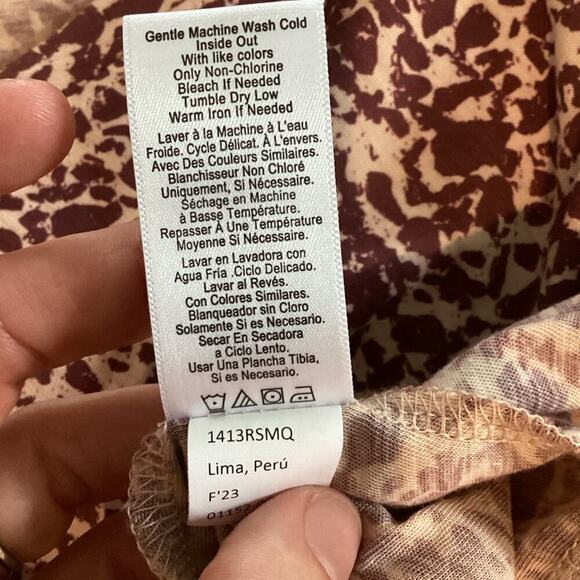 Nation Ltd Renee Shirred Sleeve V-Neck Size XL Pima Cotton Red Preppy Classic - Picture 13 of 13